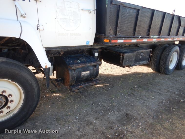 image for item HS9361 1985 Ford 9000  dump truck