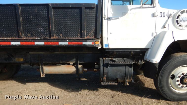 image for item HS9361 1985 Ford 9000  dump truck