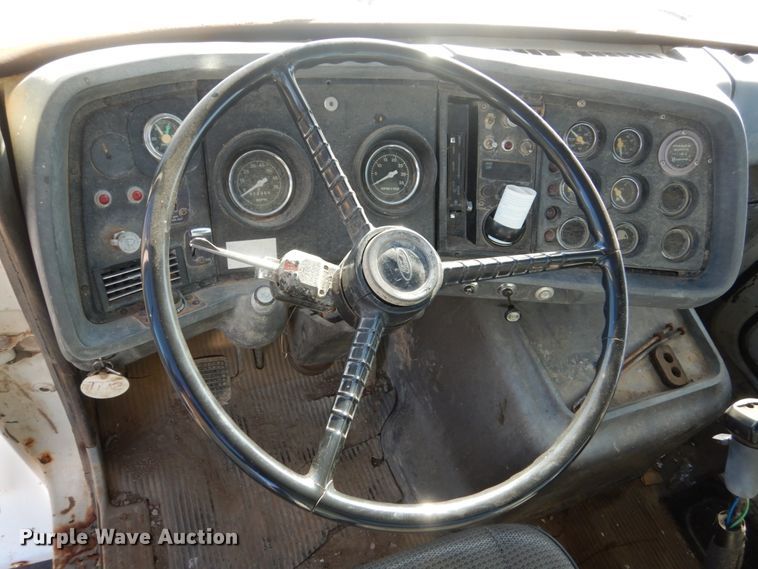 image for item HS9361 1985 Ford 9000  dump truck