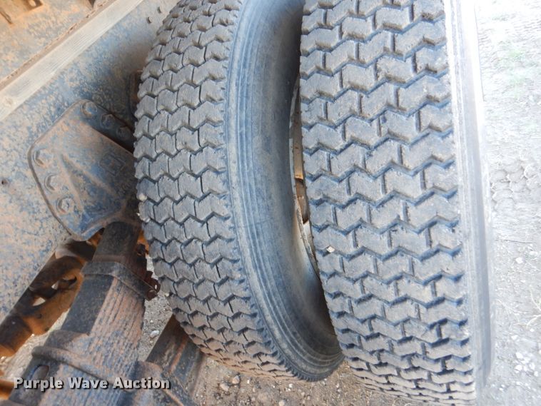 image for item HS9361 1985 Ford 9000  dump truck