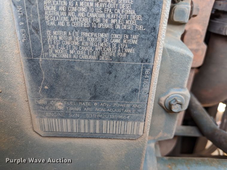 image for item HS9560 2003 International 7400  digger derrick truck