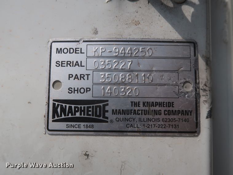 image for item HS9560 2003 International 7400  digger derrick truck