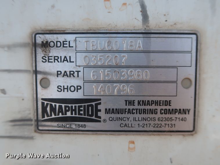 image for item HS9560 2003 International 7400  digger derrick truck