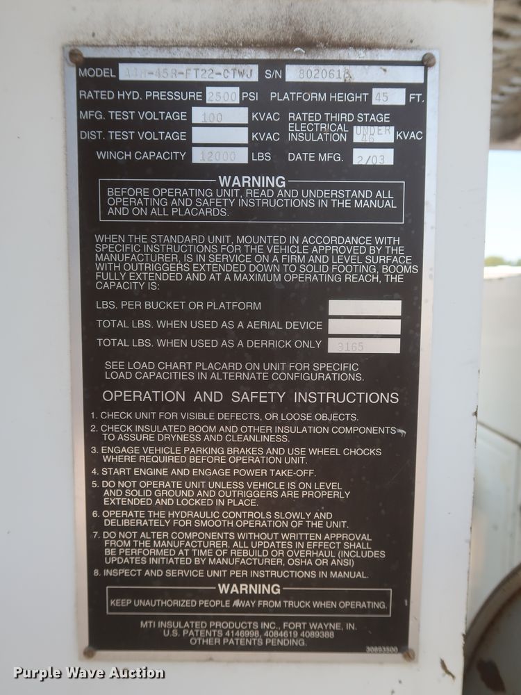 image for item HS9560 2003 International 7400  digger derrick truck