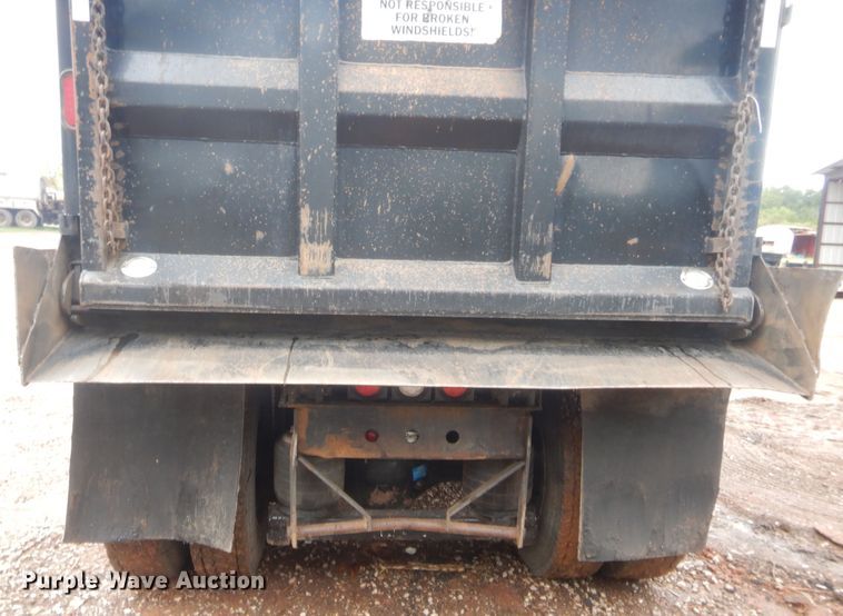 image for item HW9332 2007 Kenworth T800  dump truck