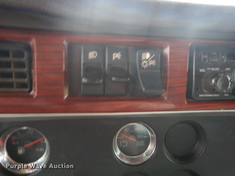 image for item HW9332 2007 Kenworth T800  dump truck