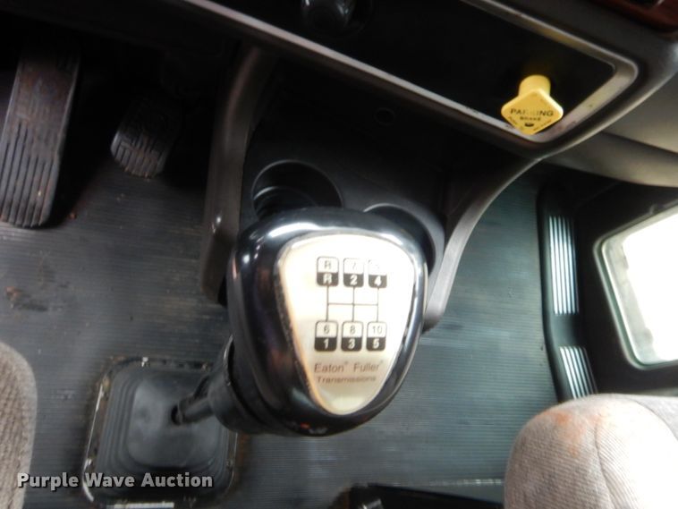 image for item HW9332 2007 Kenworth T800  dump truck