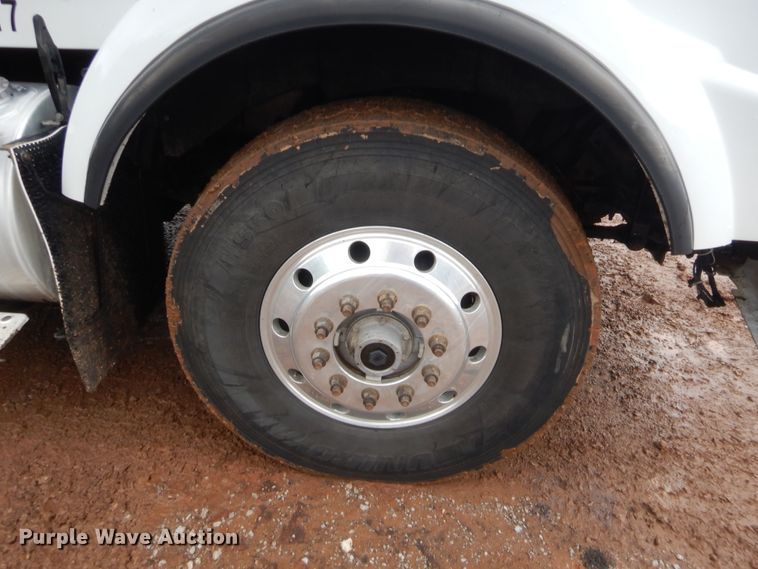 image for item HW9332 2007 Kenworth T800  dump truck