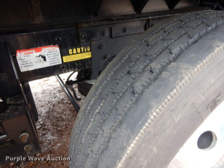 image for item HW9332 2007 Kenworth T800  dump truck