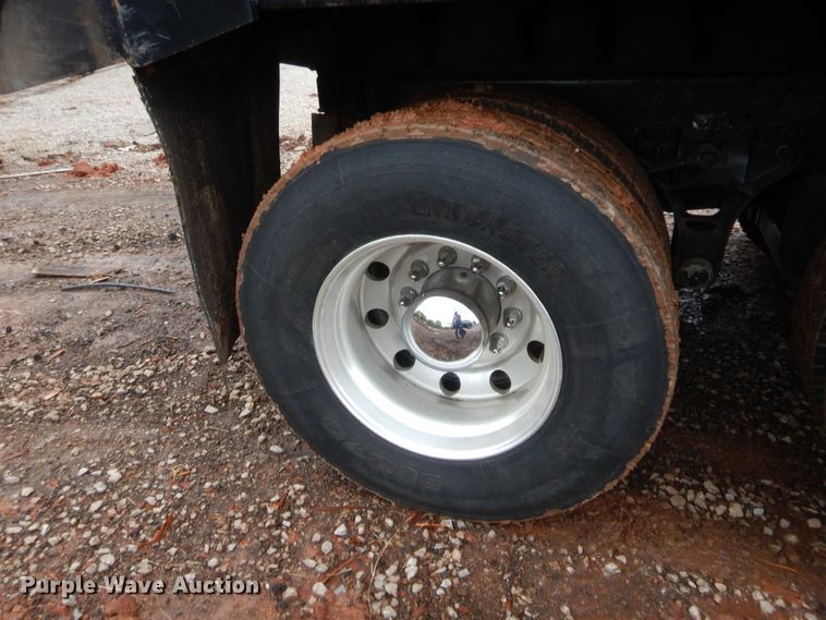 image for item HW9332 2007 Kenworth T800  dump truck