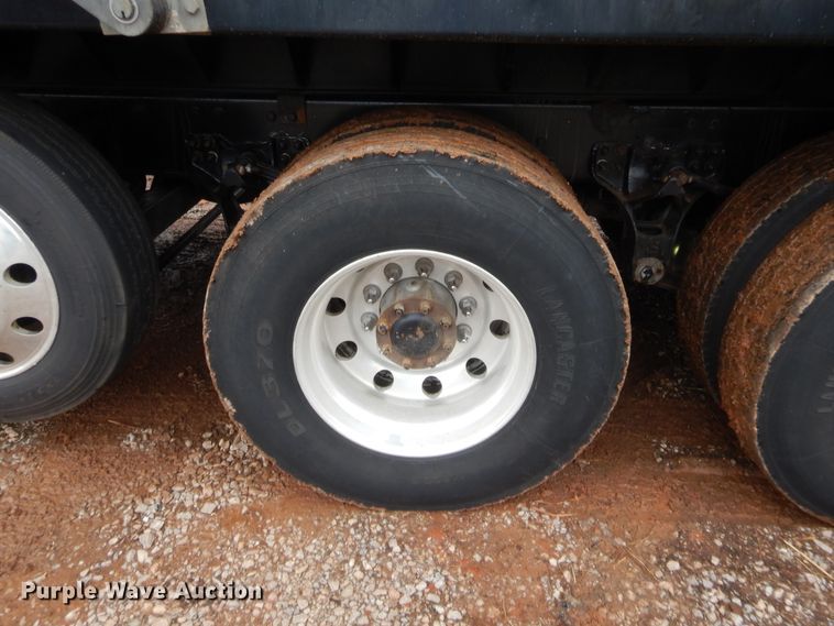 image for item HW9332 2007 Kenworth T800  dump truck