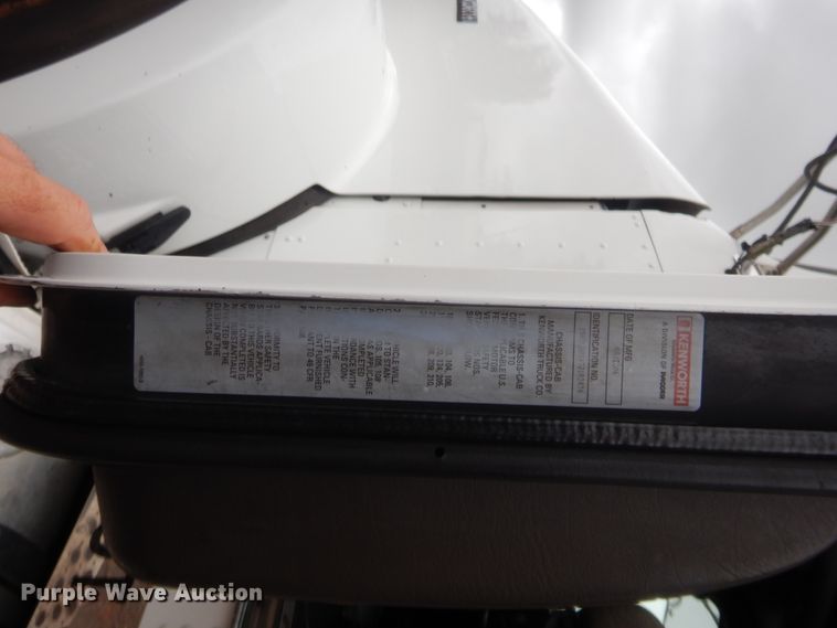 image for item HW9332 2007 Kenworth T800  dump truck