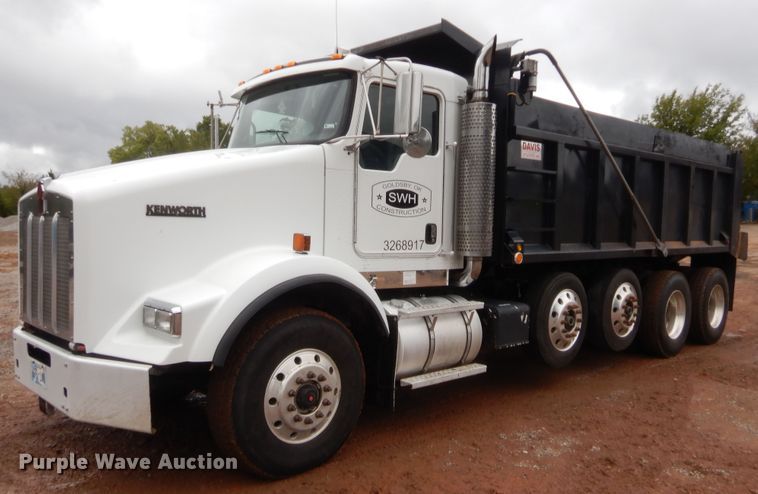 image for item HW9333 2007 Kenworth T800  dump truck