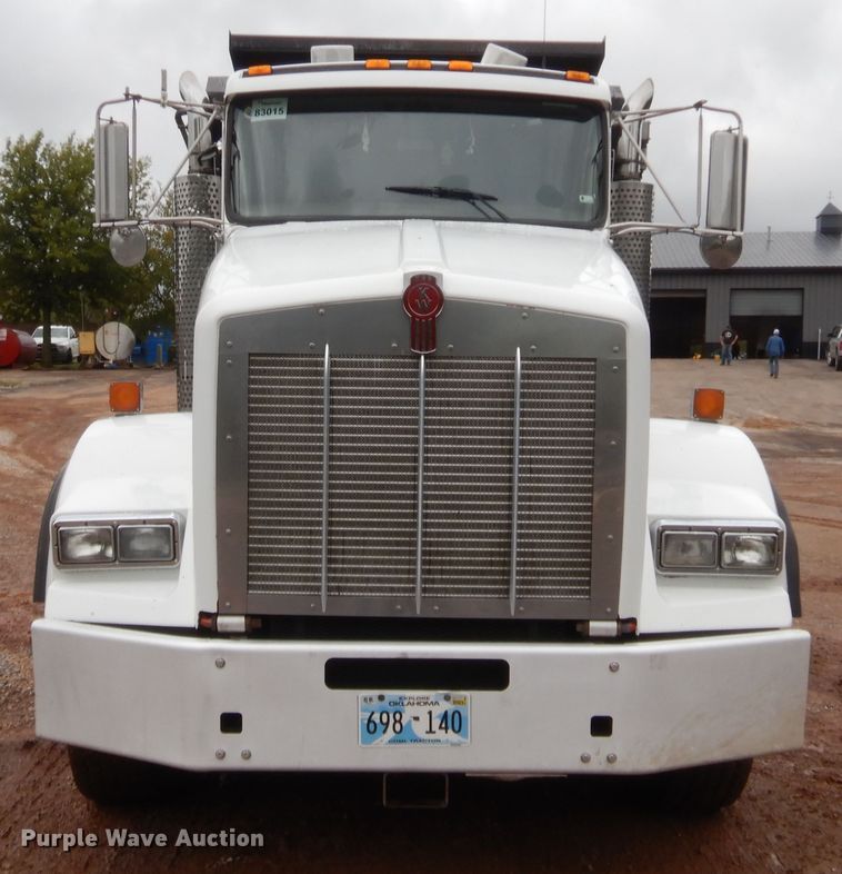 image for item HW9333 2007 Kenworth T800  dump truck