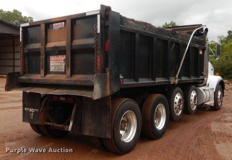 image for item HW9333 2007 Kenworth T800  dump truck