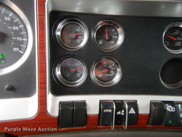 image for item HW9333 2007 Kenworth T800  dump truck