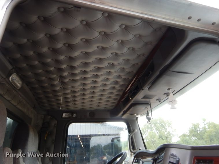 image for item HW9333 2007 Kenworth T800  dump truck