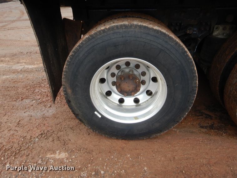 image for item HW9333 2007 Kenworth T800  dump truck