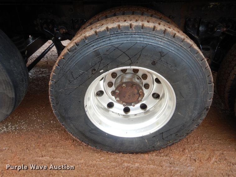 image for item HW9333 2007 Kenworth T800  dump truck