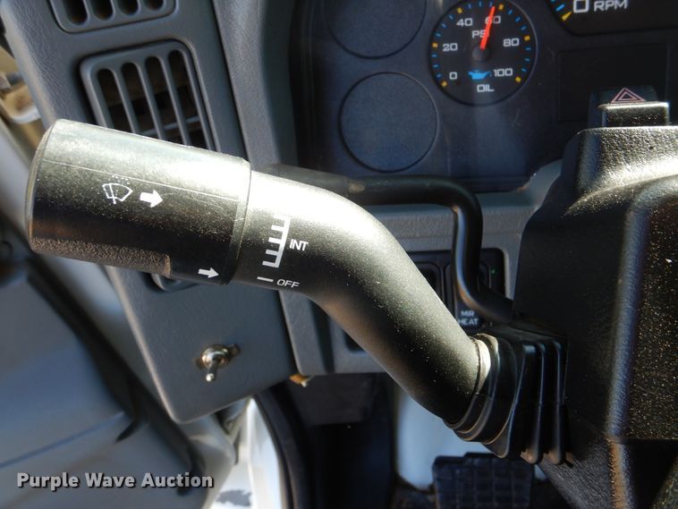 image for item HX9000 2006 International 4300 utility truck