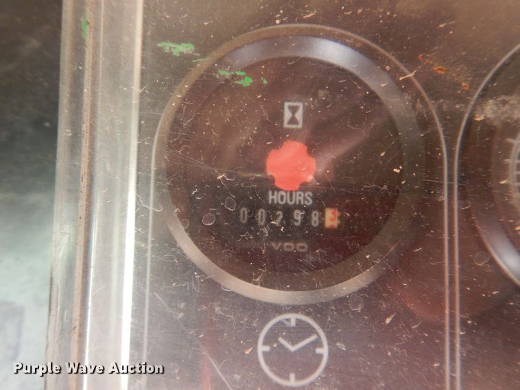 image for item HX9000 2006 International 4300 utility truck