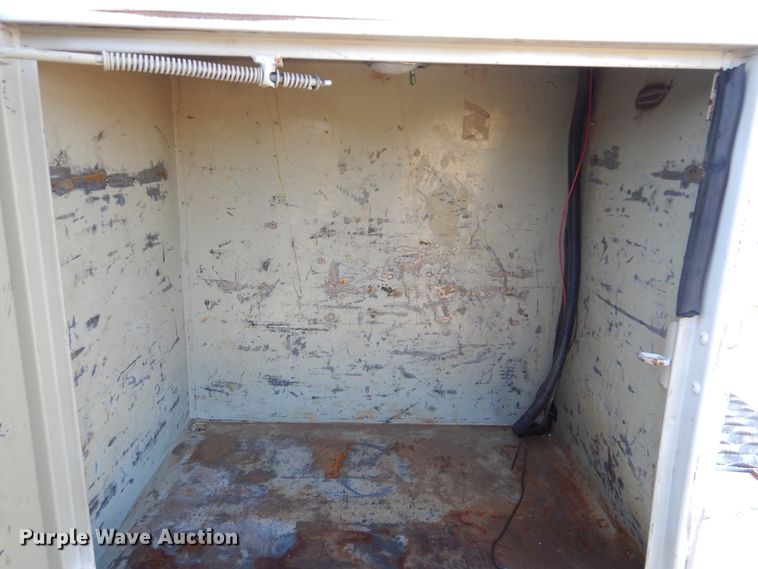 image for item HX9000 2006 International 4300 utility truck