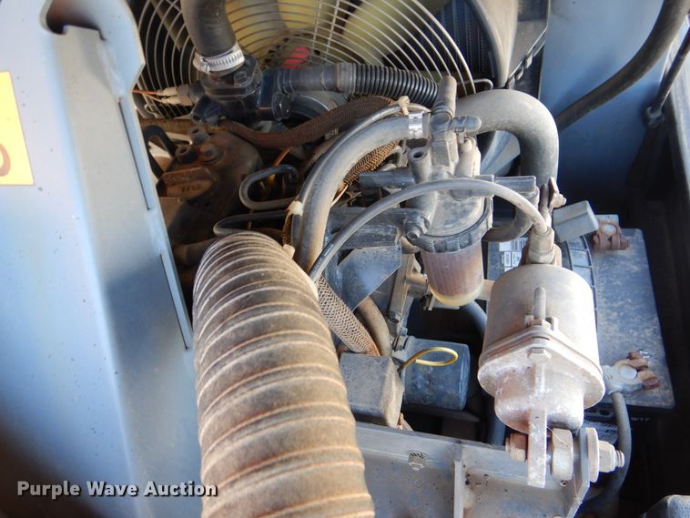 image for item HX9000 2006 International 4300 utility truck