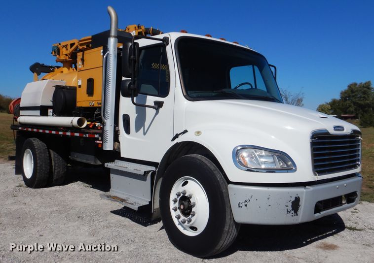 image for item HX9002 2016 Freightliner M2 106  vacuum truck