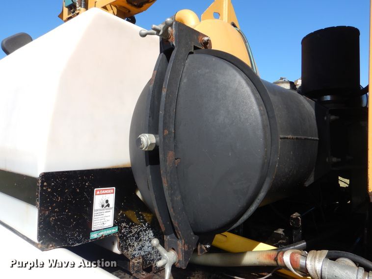 image for item HX9002 2016 Freightliner M2 106  vacuum truck