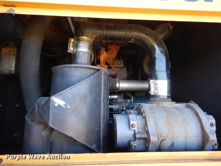 image for item HX9002 2016 Freightliner M2 106  vacuum truck