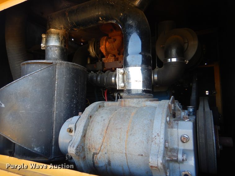 image for item HX9002 2016 Freightliner M2 106  vacuum truck