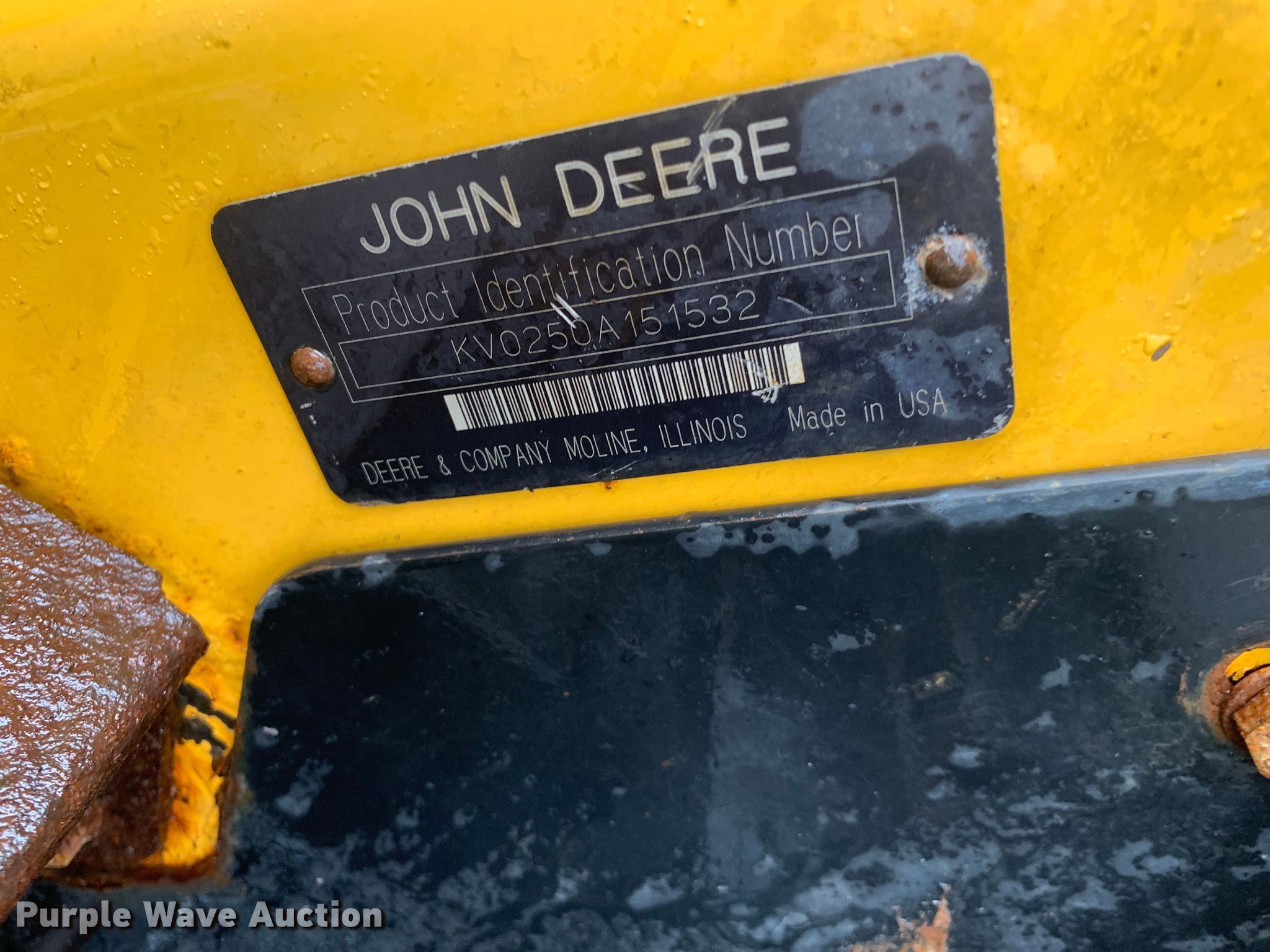 1999 John Deere 250 skid steer loader in Tebbetts, MO Item DC2917