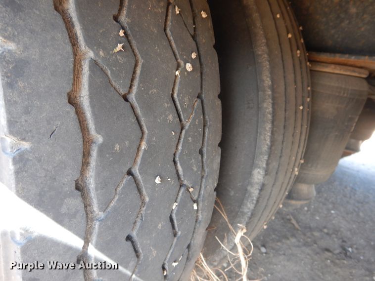 image for item DD0265 2014 Overbuilt drop deck trailer