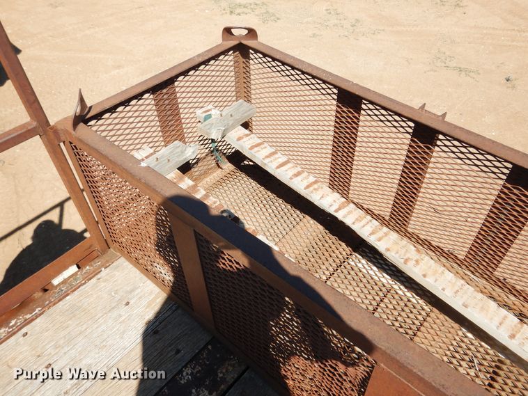 image for item DD0266 1996 Lufkin flatbed trailer