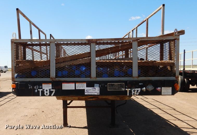 image for item DD0267 2000 Great Dane flatbed trailer