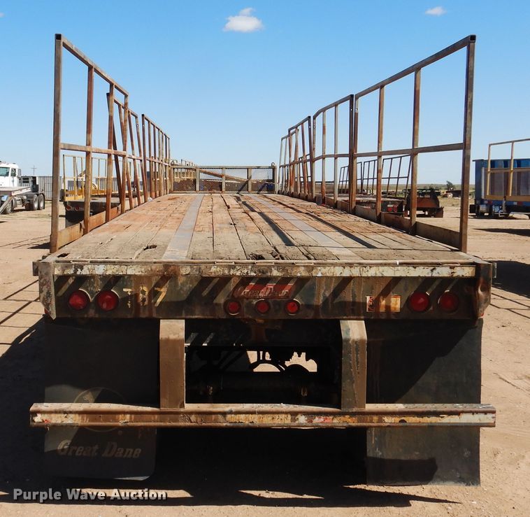image for item DD0267 2000 Great Dane flatbed trailer
