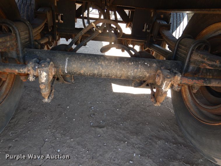 image for item DD0267 2000 Great Dane flatbed trailer