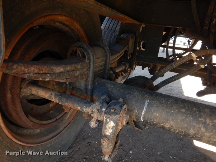 image for item DD0267 2000 Great Dane flatbed trailer