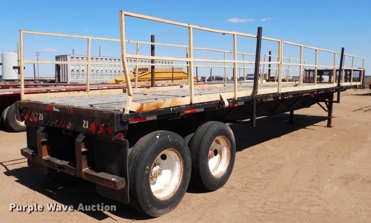 image for item DD0268 1996 Great Dane flatbed trailer