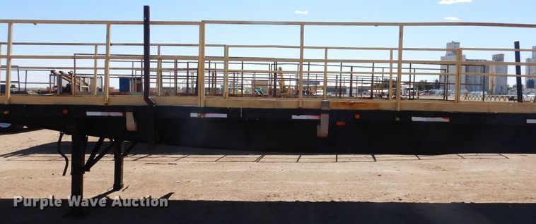 image for item DD0268 1996 Great Dane flatbed trailer