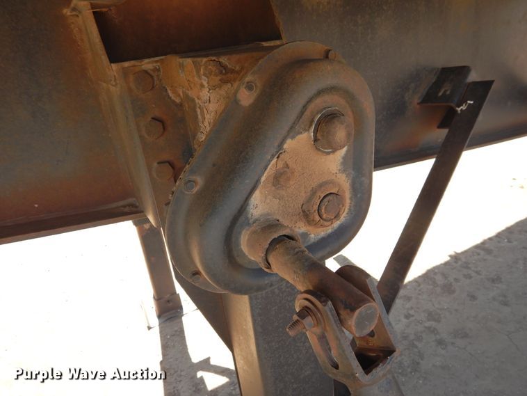 image for item DD0268 1996 Great Dane flatbed trailer