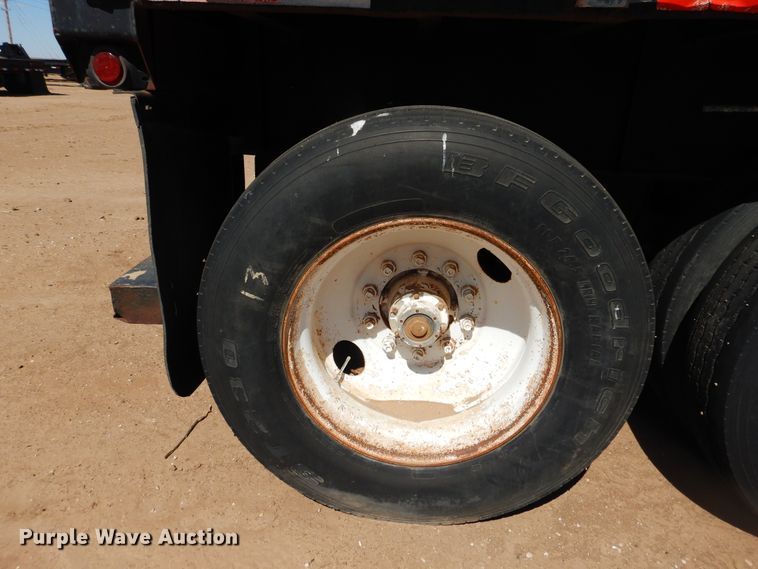 image for item DD0268 1996 Great Dane flatbed trailer