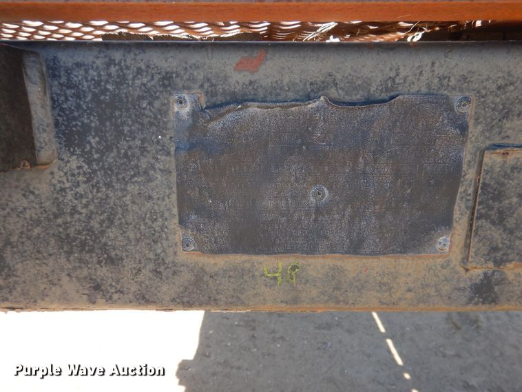 image for item DD0268 1996 Great Dane flatbed trailer