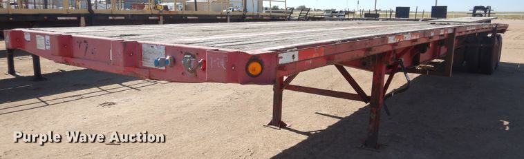 image for item DD0270 1999 Wabash flatbed trailer
