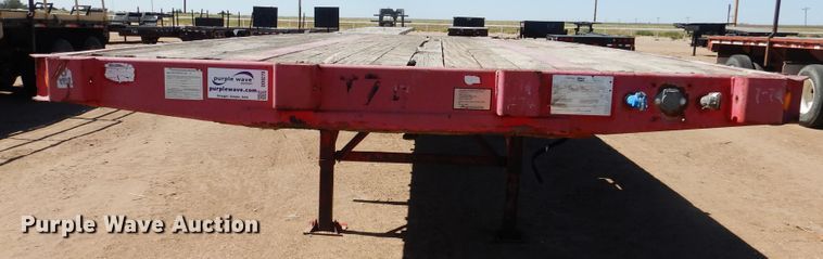 image for item DD0270 1999 Wabash flatbed trailer