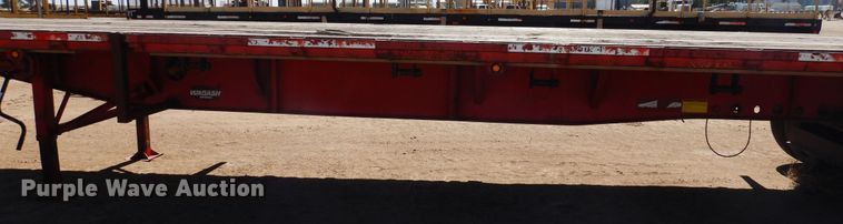 image for item DD0270 1999 Wabash flatbed trailer