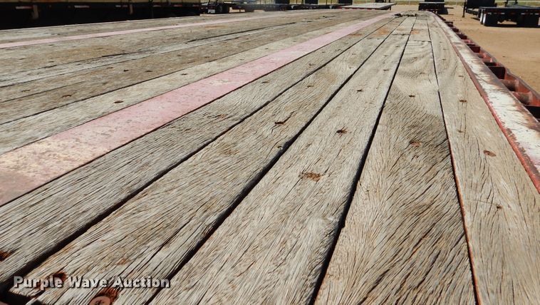 image for item DD0270 1999 Wabash flatbed trailer