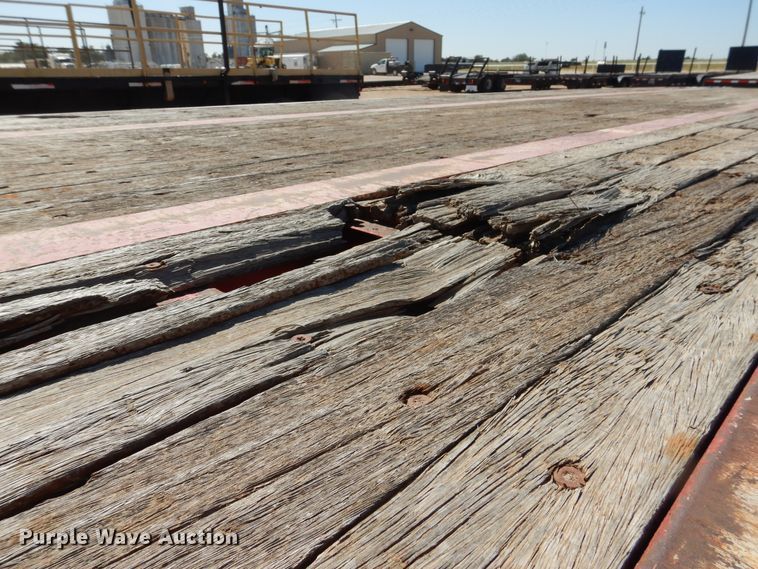 image for item DD0270 1999 Wabash flatbed trailer