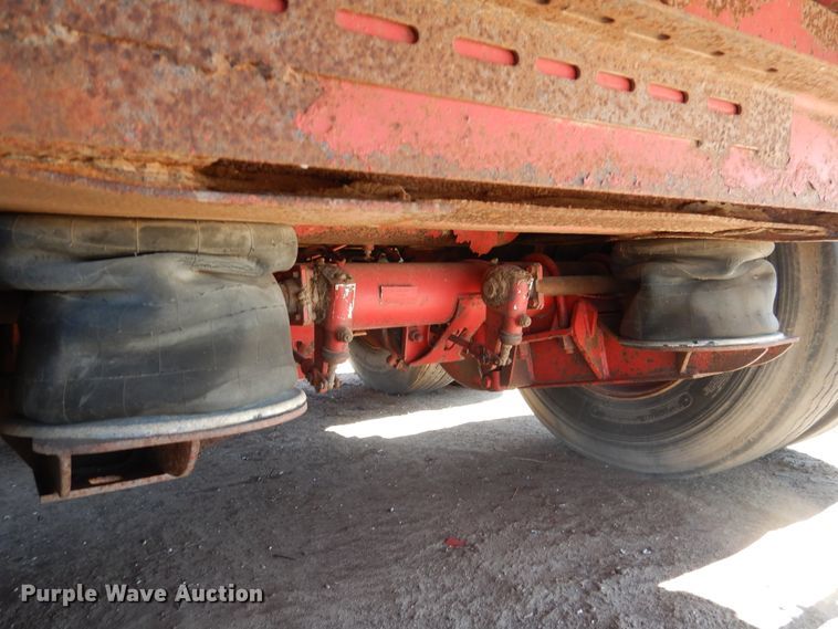 image for item DD0270 1999 Wabash flatbed trailer