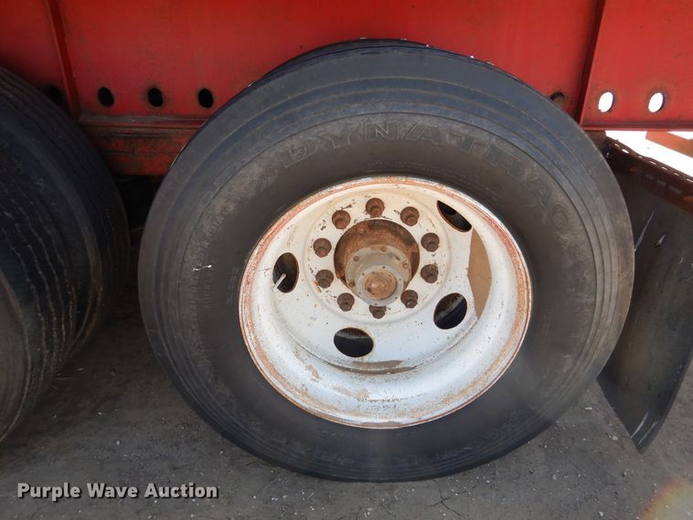 image for item DD0270 1999 Wabash flatbed trailer